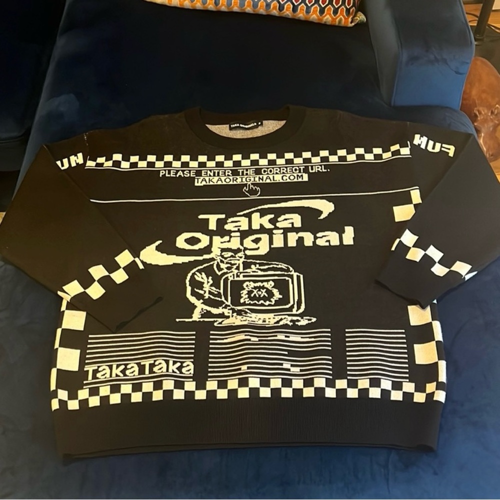 Taka Original Black Graphic Sweater